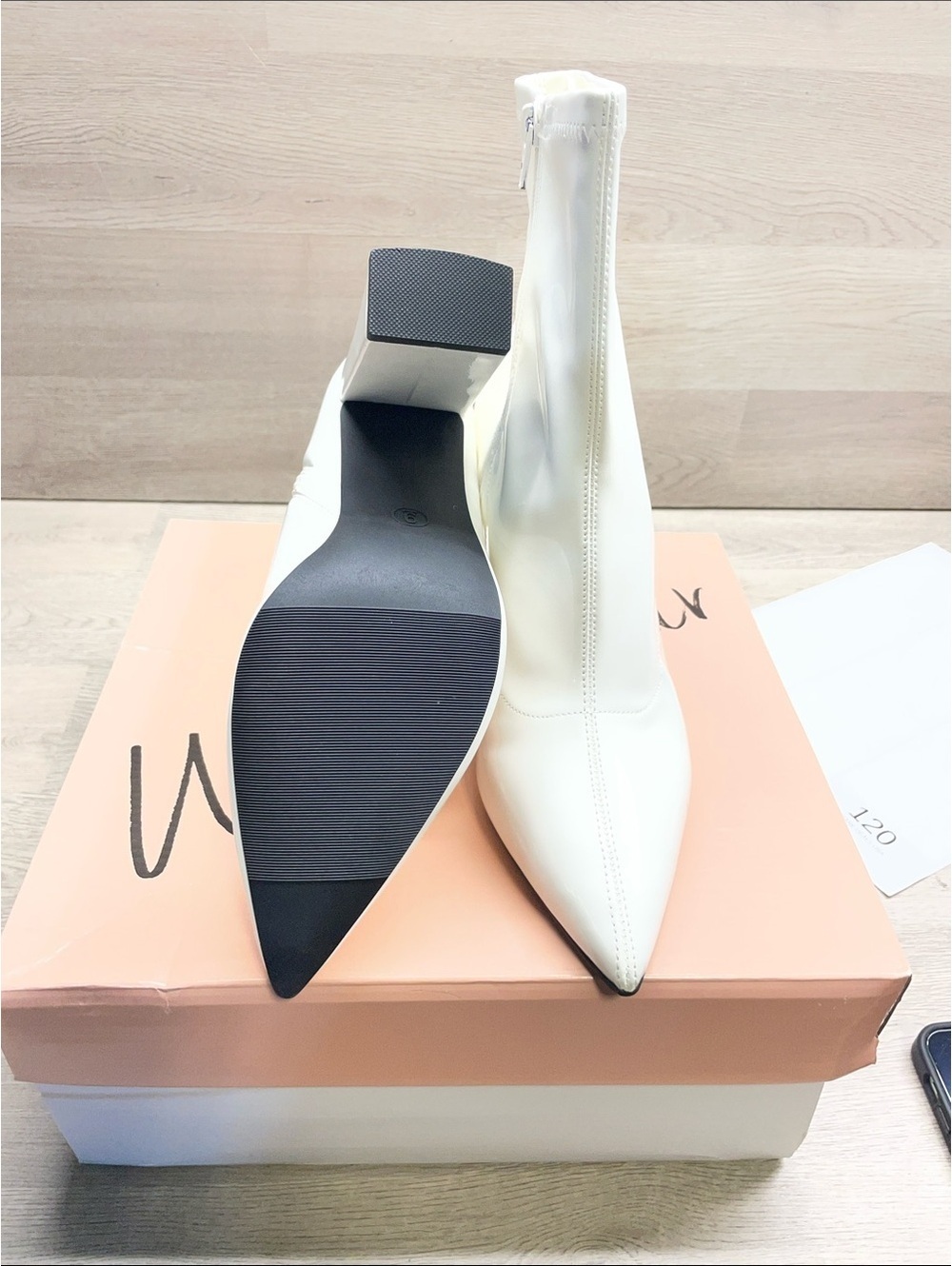 Wild Pair White Pointed Toe Zip Ankle Booties #120